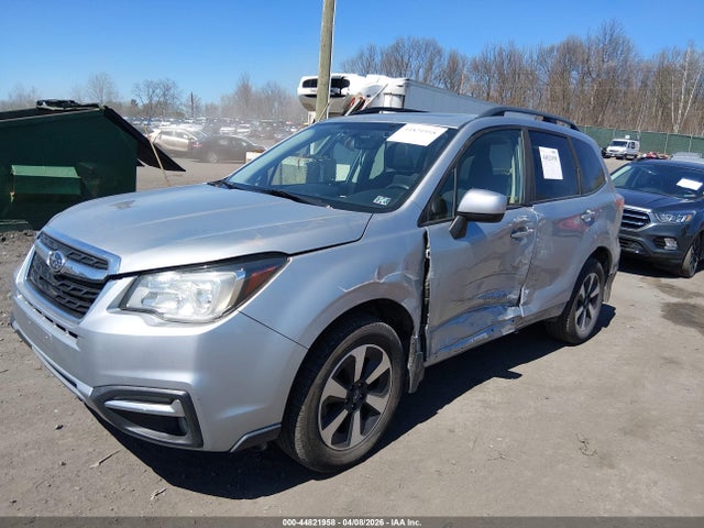 2018 SUBARU FORESTER JF2SJAGC6JH512944 Photo 1