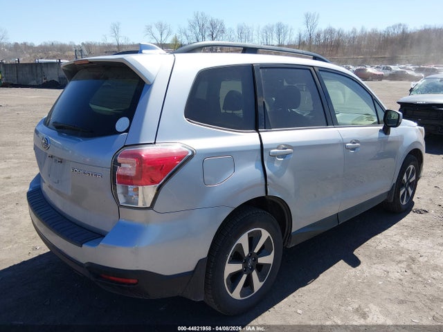2018 SUBARU FORESTER JF2SJAGC6JH512944 Photo 3