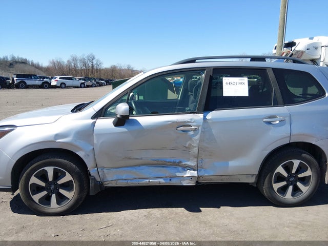 2018 SUBARU FORESTER JF2SJAGC6JH512944 Photo 5