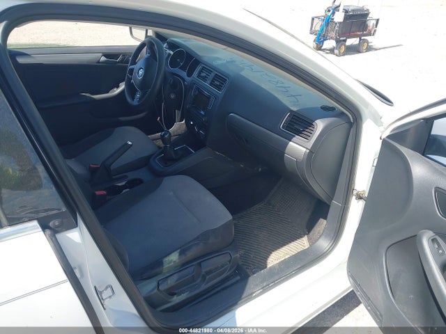 Продаж на аукціоні авто 2017 Volkswagen Jetta 1.4t S, vin: 3VW167AJ6HM268124, номер лоту: 44821980