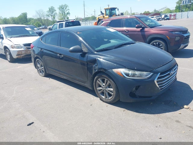 2017 HYUNDAI ELANTRA 5NPD84LF0HH017848