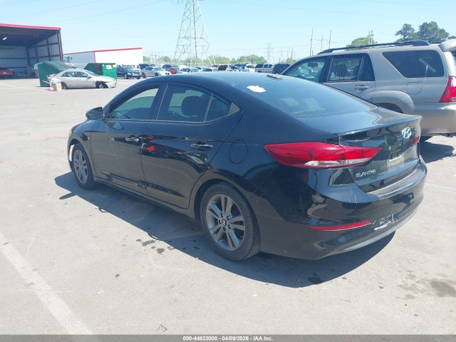 2017 HYUNDAI ELANTRA 5NPD84LF0HH017848 Photo 2