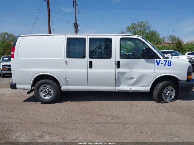 GMC Savana Cargo Rwd 2500 Regular Wheelbase Work Van 2022 1GTW7AFP5N1202432 Image 13