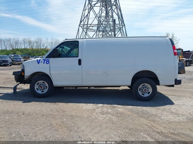GMC Savana Cargo Rwd 2500 Regular Wheelbase Work Van 2022 1GTW7AFP5N1202432 Image 14