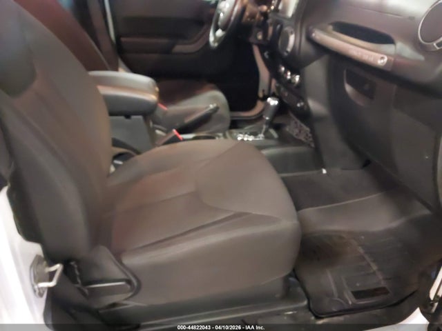44822043 :رقم المزاد ، 1C4AJWAGXHL698689 vin ، 2017 Jeep Wrangler Sport 4x4 مزاد بيع