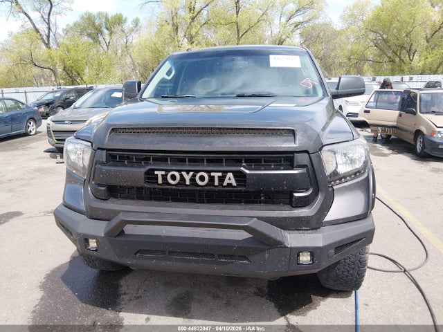 5TFDW5F1XGX556881 Toyota Tundra Crewmax Sr5/trd Pro
