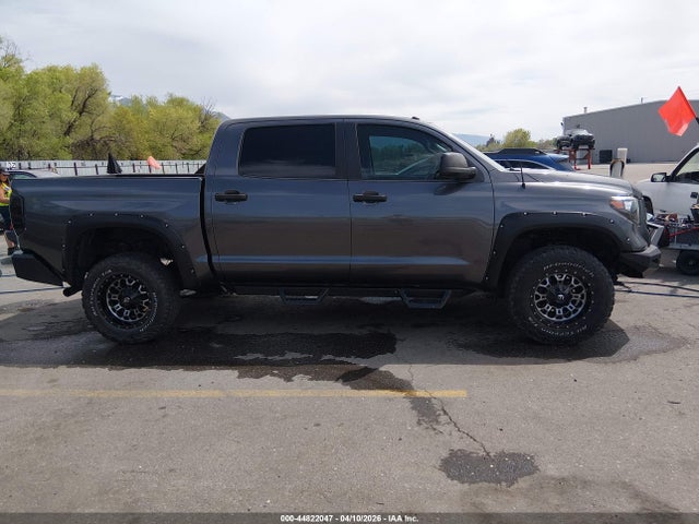 5TFDW5F1XGX556881 Toyota Tundra Crewmax Sr5/trd Pro