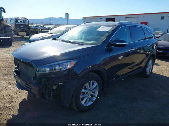 44822078 :رقم المزاد ، 5XYPGDA51HG324883 vin ، 2017 Kia Sorento 3.3l Lx مزاد بيع