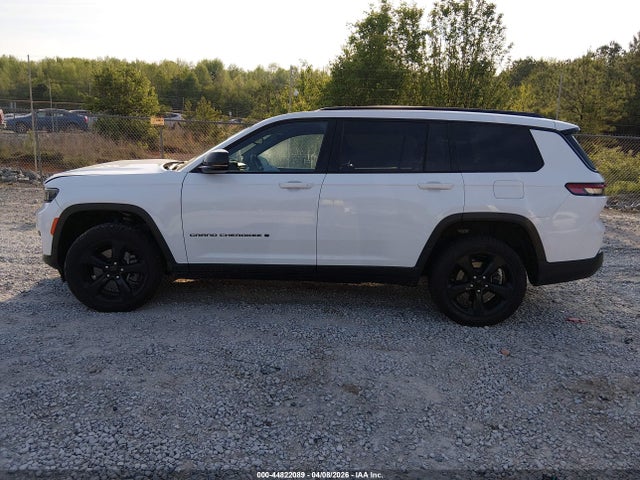 Продажа на аукционе авто 2023 Jeep Grand Cherokee L Altitude 4x2, vin: 1C4RJJAGXP8835413, номер лота: 44822089