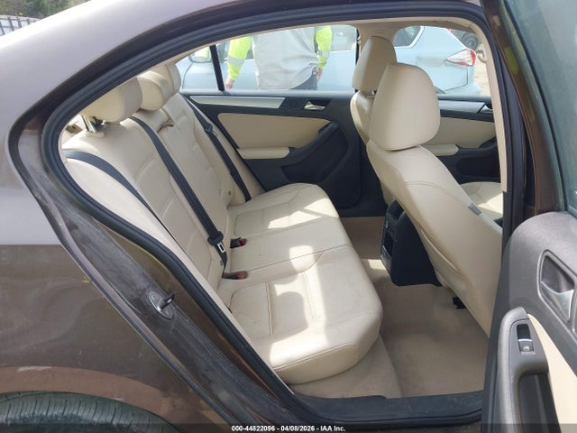 2013 Volkswagen Jetta 2.5l Se მანქანა იყიდება აუქციონზე, vin: 3VWDP7AJ1DM446980, აუქციონის ნომერი: 44822096