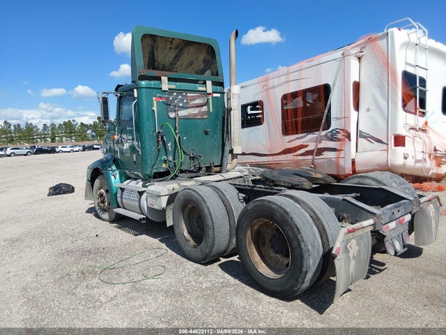 Продажа на аукционе авто 2004 International 9200 9200i, vin: 2HSCEAPR64C028691, номер лота: 44822112