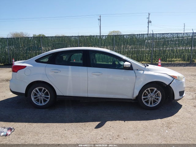 Ford FOCUS SE 2016 1FADP3F2XGL352864 Image 14