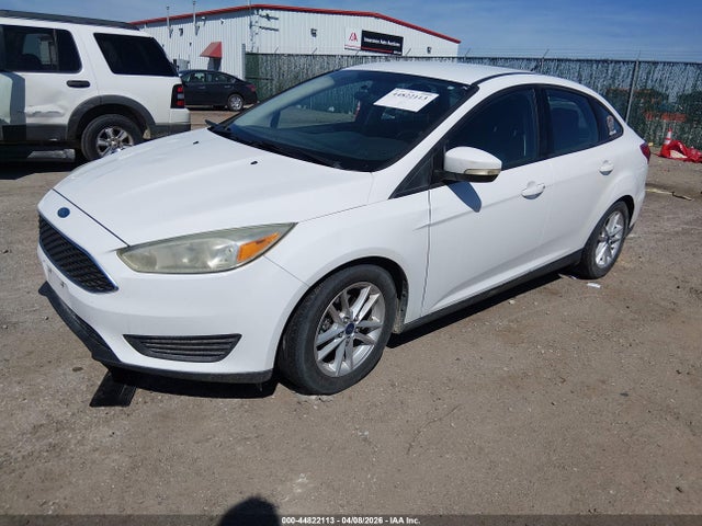 Ford FOCUS SE 2016 1FADP3F2XGL352864 Image 2