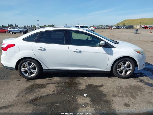 Ford FOCUS SE 2014 1FADP3F28EL225205 Image 14
