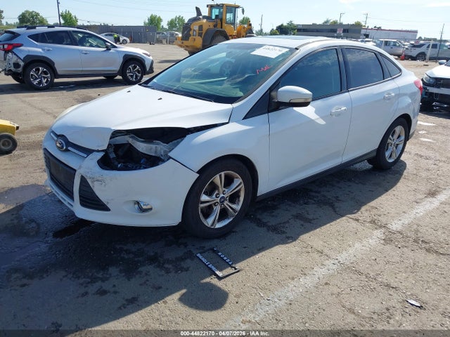 Ford FOCUS SE 2014 1FADP3F28EL225205 Image 2