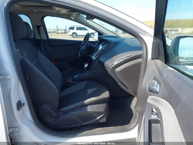 Ford FOCUS SE 2014 1FADP3F28EL225205 Image 5