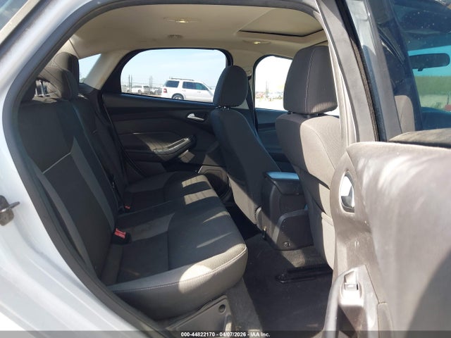 Ford FOCUS SE 2014 1FADP3F28EL225205 Image 8