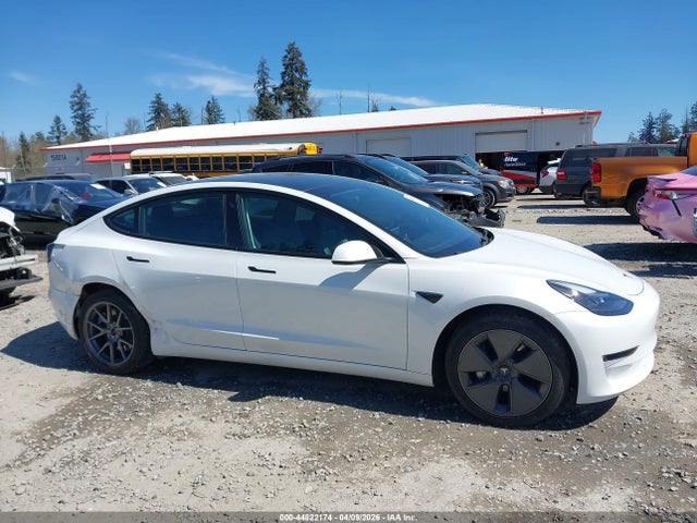 2022 Tesla Model 3 Long Range Dual Motor All-wheel Drive მანქანა იყიდება აუქციონზე, vin: 5YJ3E1EB2NF342136, აუქციონის ნომერი: 44822174
