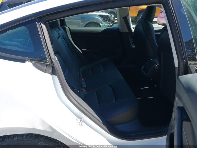 2022 Tesla Model 3 Long Range Dual Motor All-wheel Drive მანქანა იყიდება აუქციონზე, vin: 5YJ3E1EB2NF342136, აუქციონის ნომერი: 44822174