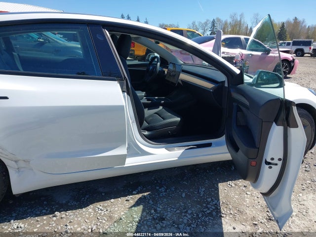 2022 Tesla Model 3 Long Range Dual Motor All-wheel Drive მანქანა იყიდება აუქციონზე, vin: 5YJ3E1EB2NF342136, აუქციონის ნომერი: 44822174