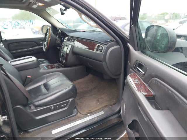 Продажа на аукционе авто 2009 Gmc Yukon Xl 1500 Denali, vin: 1GKFK06259R218445, номер лота: 44822203