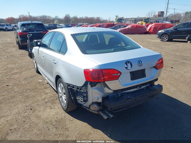 44822206 :رقم المزاد ، 3VW2K7AJ7EM255149 vin ، 2014 Volkswagen Jetta 2.0l S مزاد بيع