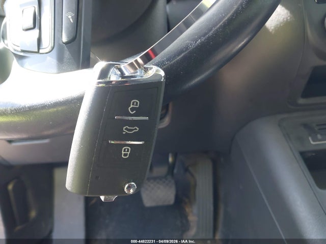 2018 Volkswagen Tiguan Limited 2.0t მანქანა იყიდება აუქციონზე, vin: WVGBV7AXXJK004637, აუქციონის ნომერი: 44822231