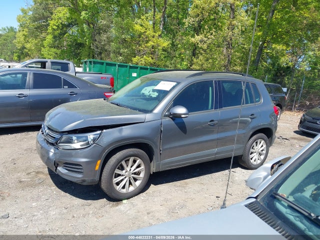 2018 Volkswagen Tiguan Limited 2.0t მანქანა იყიდება აუქციონზე, vin: WVGBV7AXXJK004637, აუქციონის ნომერი: 44822231