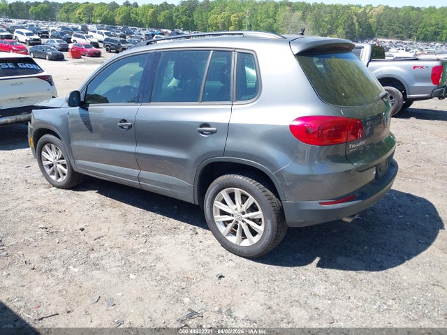2018 Volkswagen Tiguan Limited 2.0t მანქანა იყიდება აუქციონზე, vin: WVGBV7AXXJK004637, აუქციონის ნომერი: 44822231