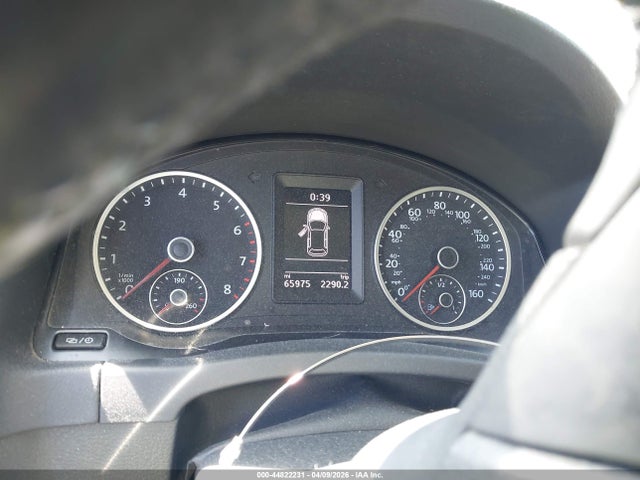 2018 Volkswagen Tiguan Limited 2.0t მანქანა იყიდება აუქციონზე, vin: WVGBV7AXXJK004637, აუქციონის ნომერი: 44822231