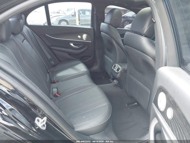 44822232 :رقم المزاد ، W1KZF8DB5MA996871 vin ، 2021 Mercedes-benz E 350 مزاد بيع