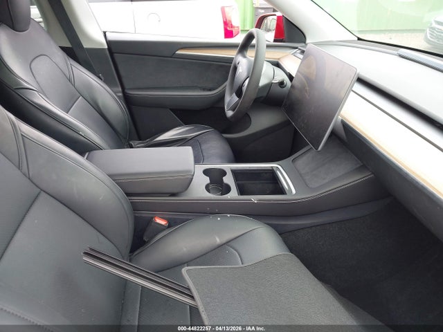 44822257 :رقم المزاد ، 7SAYGDEE2SF287696 vin ، 2025 Tesla Model Y Long Range Dual Motor All-wheel Drive مزاد بيع