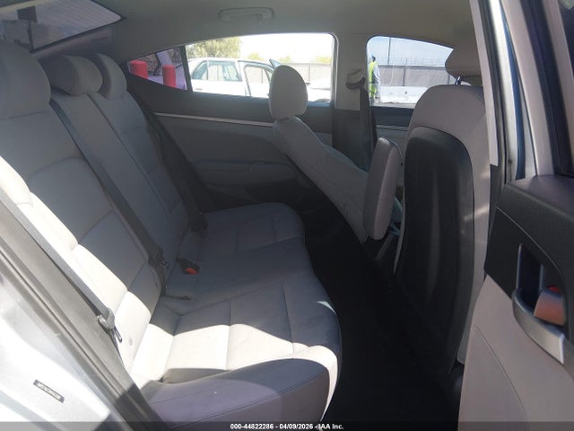 Hyundai ELANTRA SE 2017 5NPD74LF3HH163308 Image 8