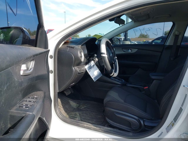 3KPF24AD8KE045744 KIA Forte Lxs