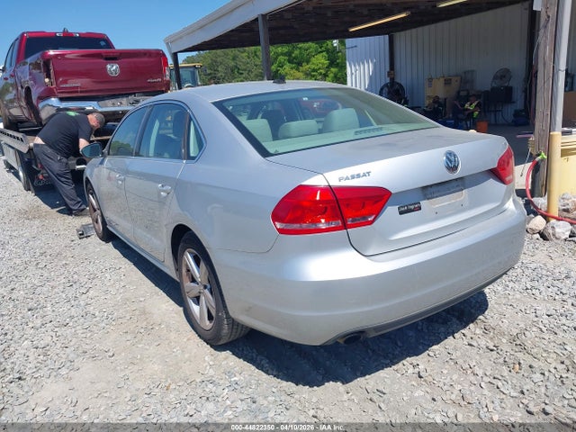 Продаж на аукціоні авто 2012 Volkswagen Passat 2.5l Se, vin: 1VWBH7A3XCC018573, номер лоту: 44822350