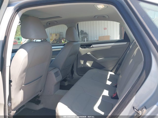 Продаж на аукціоні авто 2012 Volkswagen Passat 2.5l Se, vin: 1VWBH7A3XCC018573, номер лоту: 44822350