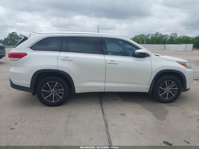 Toyota Highlander Xle 2018 5TDKZRFH0JS533755 Image 13