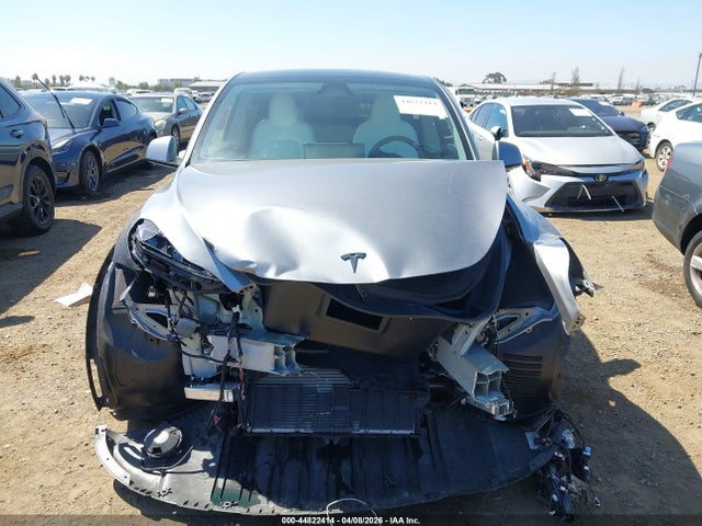 7SAYGDEE8SF287265 Tesla Model Y Long Range Dual Motor All-wheel Drive