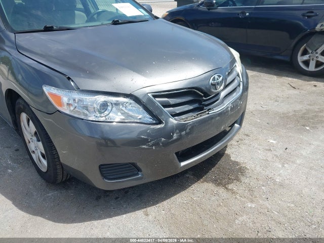 2010 Toyota Camry Le მანქანა იყიდება აუქციონზე, vin: 4T4BF3EK0AR072282, აუქციონის ნომერი: 44822417