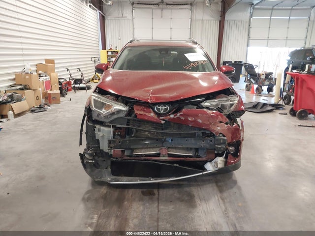 Toyota Rav4 Xle 2018 JTMRFREV9JD255898 Image 12