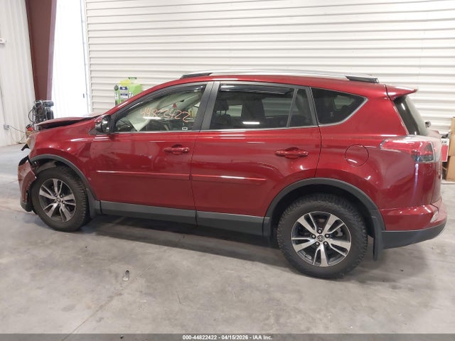 Toyota Rav4 Xle 2018 JTMRFREV9JD255898 Image 14
