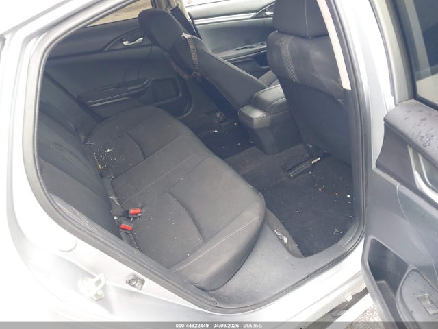 Продажа на аукционе авто 2018 Honda Civic Lx, vin: 19XFC2E53JE035738, номер лота: 44822449