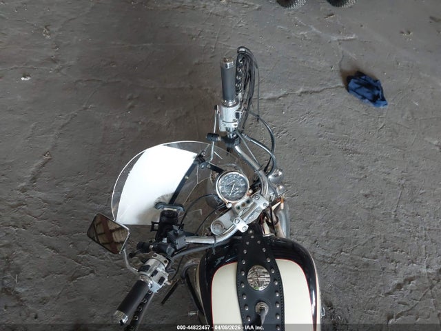 44822457 :رقم المزاد ، 1HFSC3257VA200309 vin ، 1997 Honda Vt1100 C2 مزاد بيع