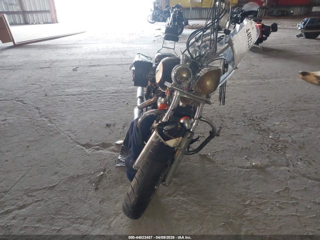 44822457 :رقم المزاد ، 1HFSC3257VA200309 vin ، 1997 Honda Vt1100 C2 مزاد بيع