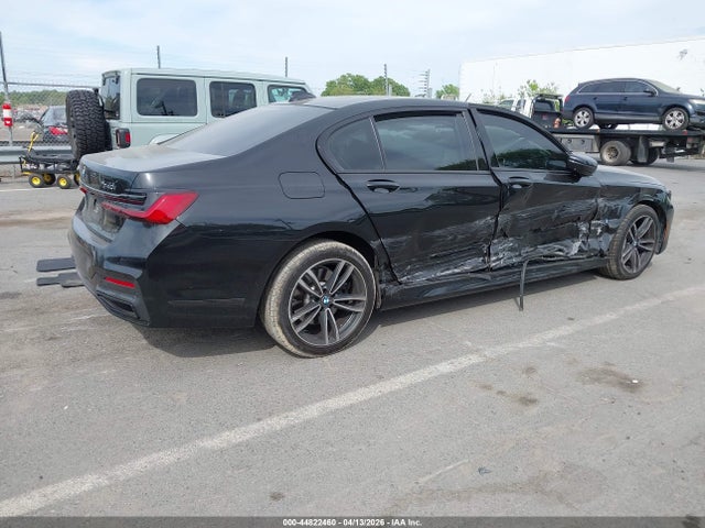 2022 Bmw 740 I Xdrive მანქანა იყიდება აუქციონზე, vin: WBA7T4C01NCH09857, აუქციონის ნომერი: 44822460