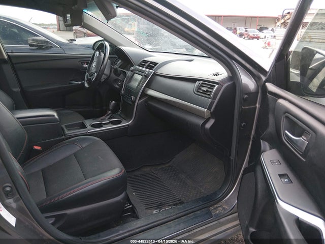 4T1BF1FKXHU453659 Toyota CAMRY SE