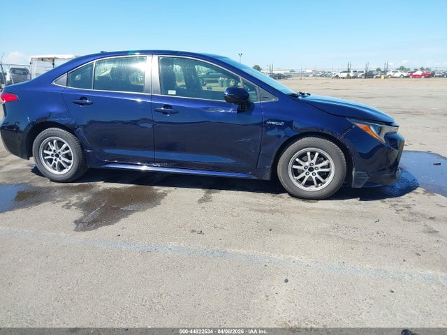 Toyota Corolla Hybrid Le 2021 JTDEAMDE5MJ027758 Image 13