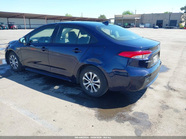 Toyota Corolla Hybrid Le 2021 JTDEAMDE5MJ027758 Image 3