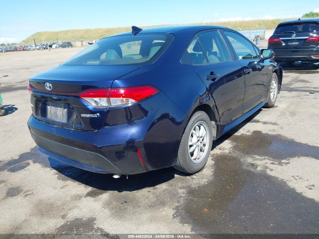 Toyota Corolla Hybrid Le 2021 JTDEAMDE5MJ027758 Image 4
