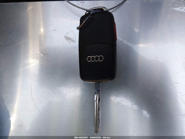 2010 Audi A8 L 4.2 მანქანა იყიდება აუქციონზე, vin: WAURVAFA4AN008537, აუქციონის ნომერი: 44822547